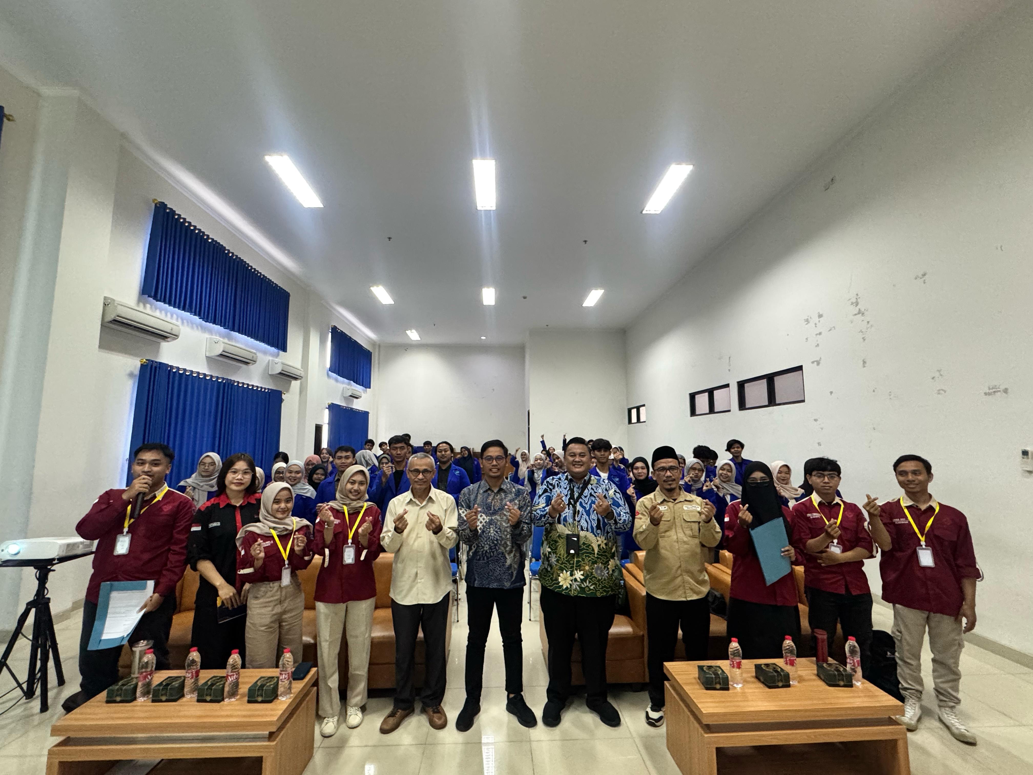 Master of Ceremony (MC) - Sekolah Pasar Modal foto 3